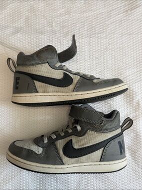 Nike Kids Mid-Top Sneakers in Gray and Black